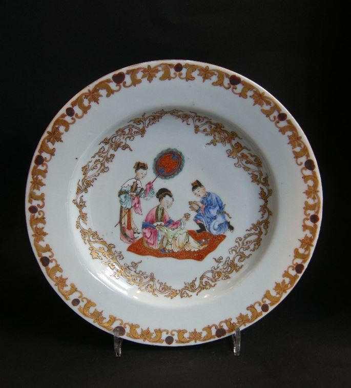 Chinese porcelain with a lady and her servants | MasterArt